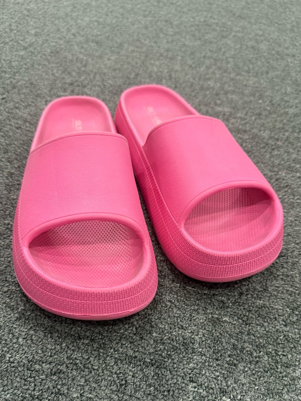 Old Navy Bright Pink Slide Sandals